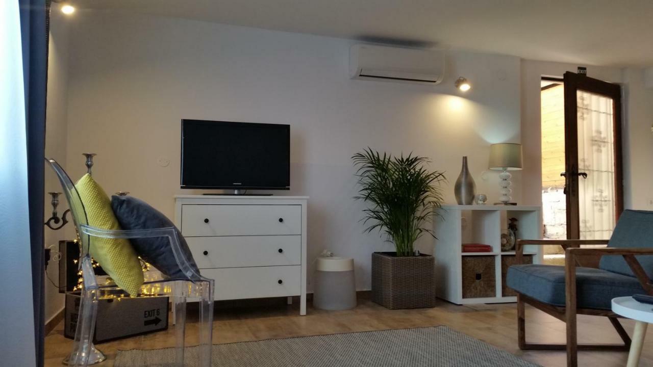 Studio Apartman Providence 希贝尼克 外观 照片